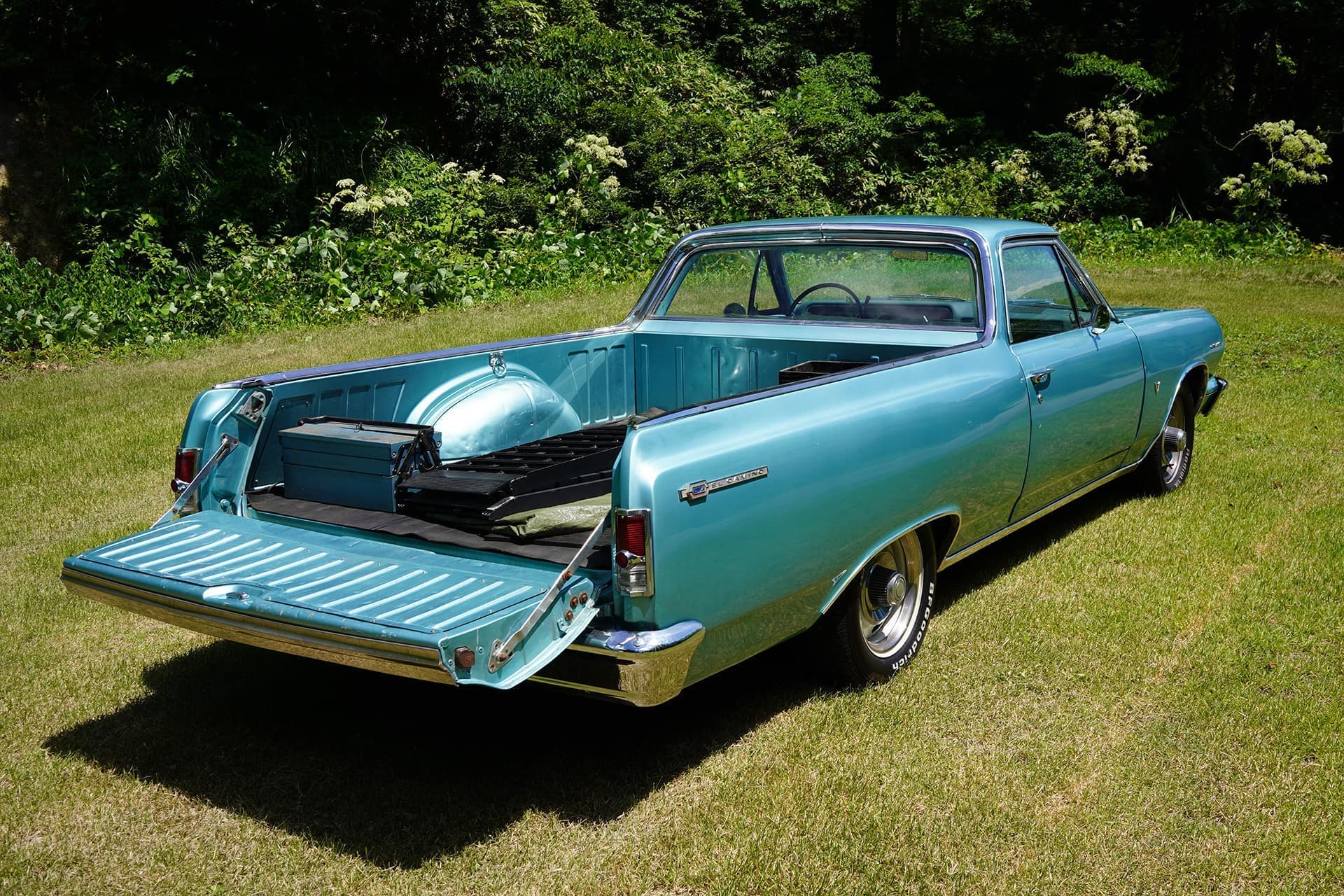 1964_chevrolet_el_camino_04.jpg